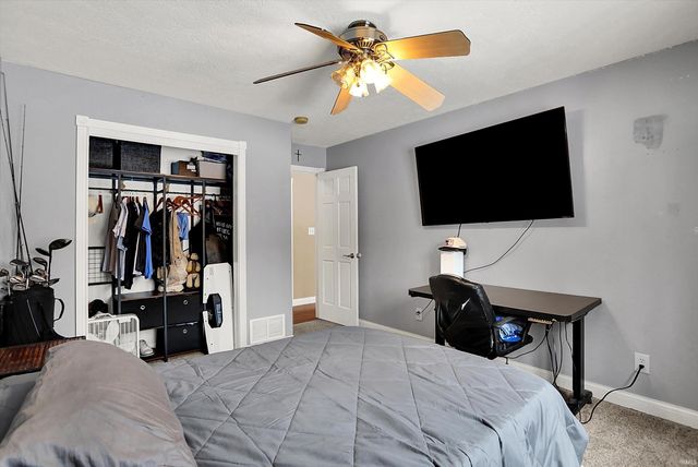 5832 E Mahalasville Road, Morgantown, IN 46160