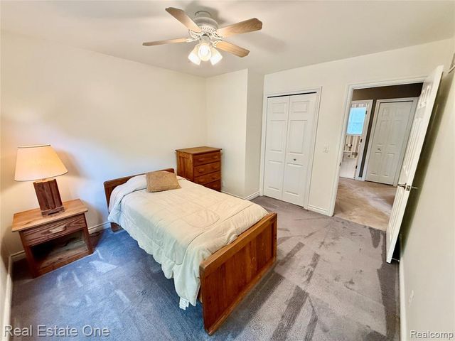 863 Superior Drive, Troy, MI 48084