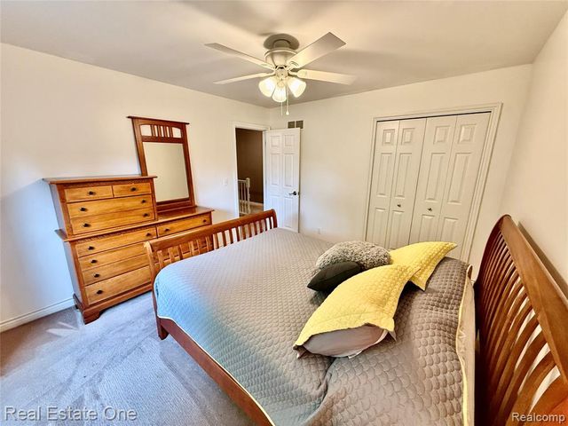 863 Superior Drive, Troy, MI 48084