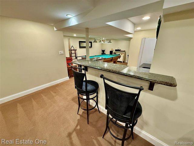 863 Superior Drive, Troy, MI 48084