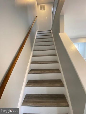 1201 DILLON CT, Capitol Heights, MD 20743