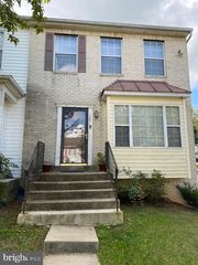 1201 DILLON CT, Capitol Heights, MD 20743