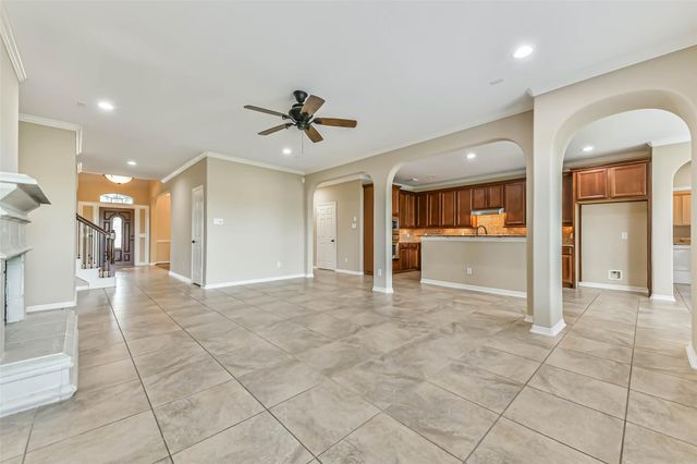 2425 Harbor Chase Drive, Pearland, TX 77584
