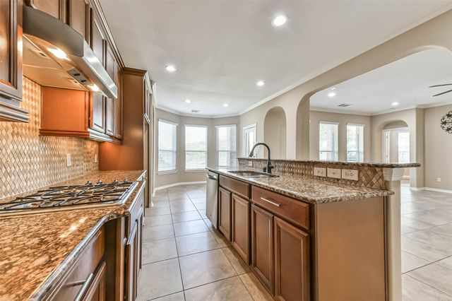 2425 Harbor Chase Drive, Pearland, TX 77584