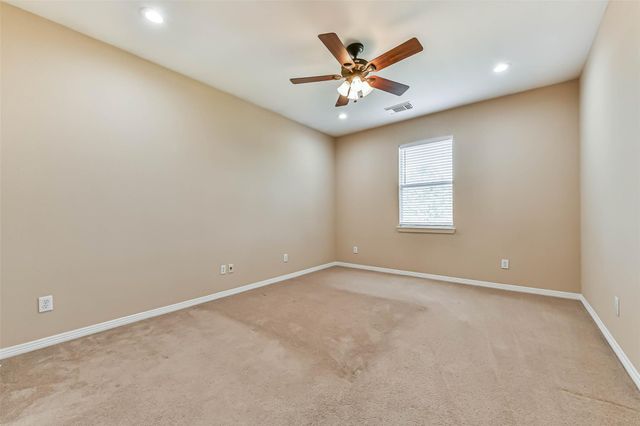 2425 Harbor Chase Drive, Pearland, TX 77584