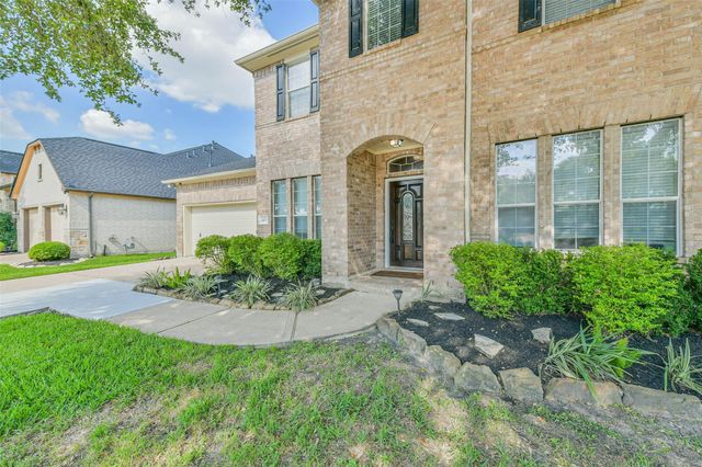 2425 Harbor Chase Drive, Pearland, TX 77584