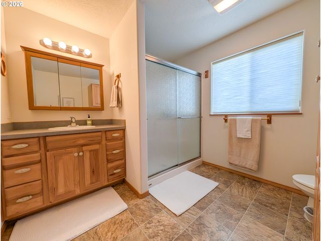 609 Nw OCEANIA Dr, Waldport, OR 97394