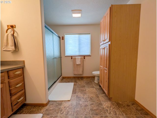 609 Nw OCEANIA Dr, Waldport, OR 97394