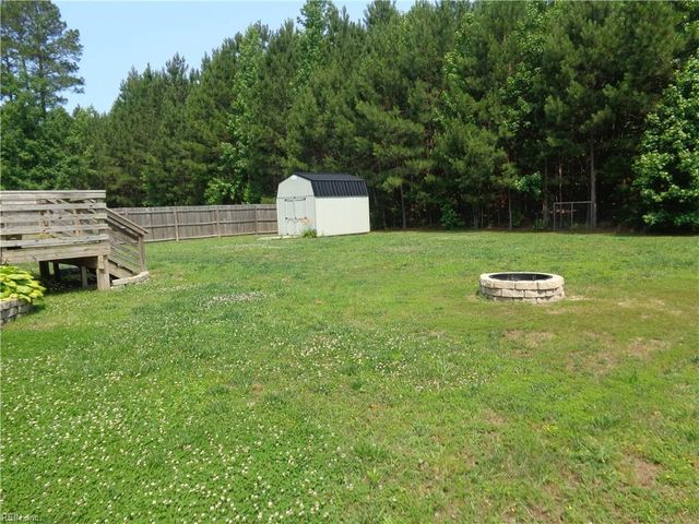 125 Landview LN, Franklin, VA 23851