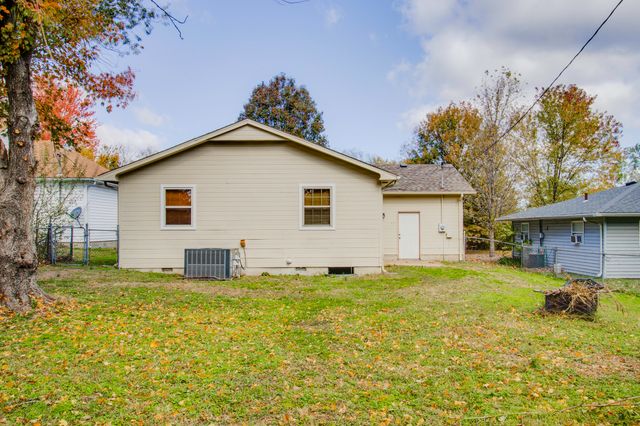 3020 W 15th Street, Joplin, MO 64801
