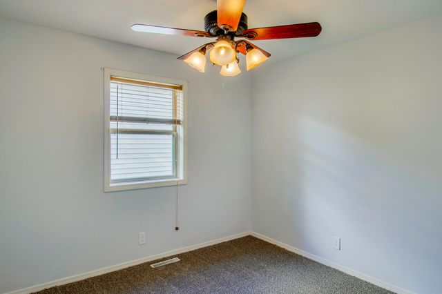 3020 W 15th Street, Joplin, MO 64801