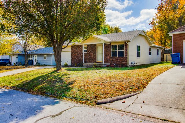 3020 W 15th Street, Joplin, MO 64801