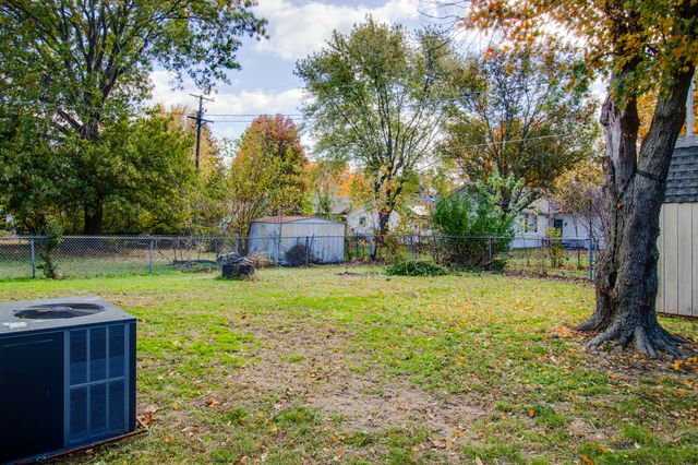 3020 W 15th Street, Joplin, MO 64801