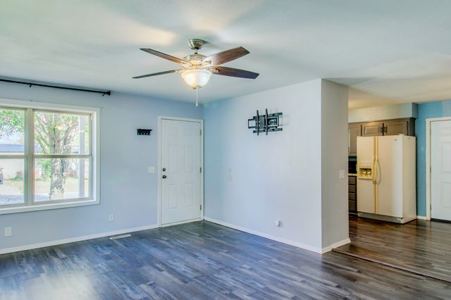 3020 W 15th Street, Joplin, MO 64801