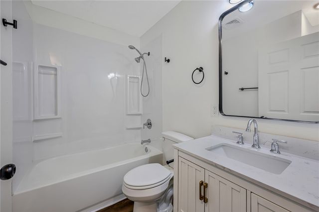 1041 Whitaker Dr, Corpus Christi, TX 78412