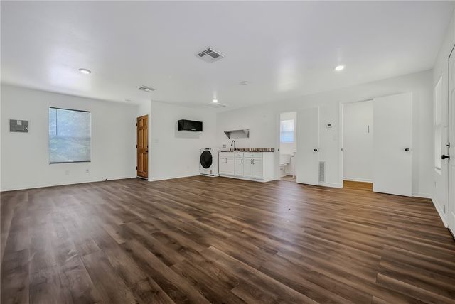 1041 Whitaker Dr, Corpus Christi, TX 78412