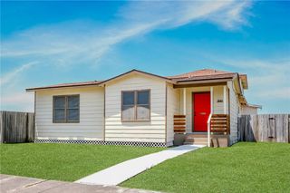 1041 Whitaker Dr, Corpus Christi, TX 78412