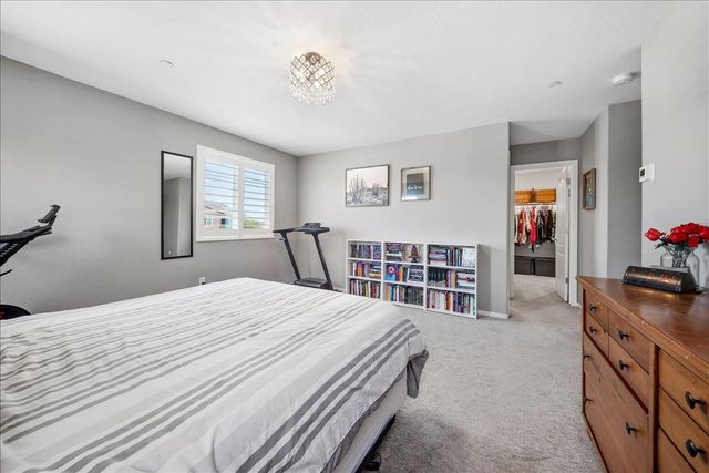 4040 Parkmoor Ln, Roseville, CA 95747