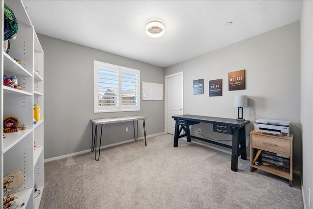4040 Parkmoor Ln, Roseville, CA 95747