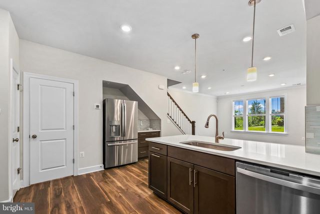 43339 GOSHEN RUN SQ, Ashburn, VA 20148