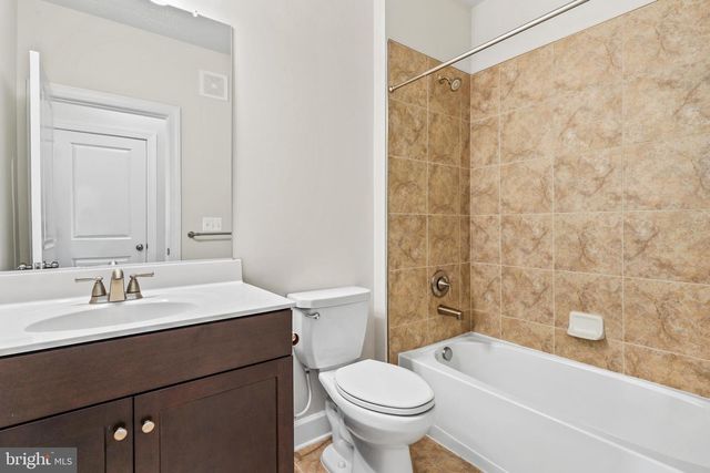 43339 GOSHEN RUN SQ, Ashburn, VA 20148