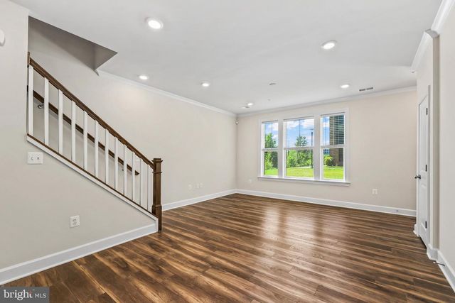 43339 GOSHEN RUN SQ, Ashburn, VA 20148