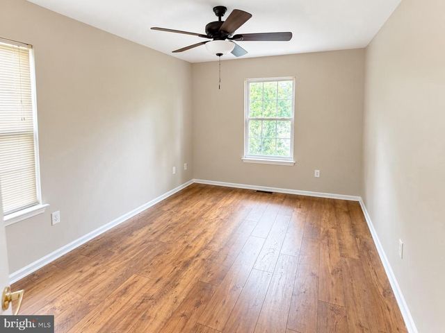 40 HEARTHSTONE LN, Marlton, NJ 08053