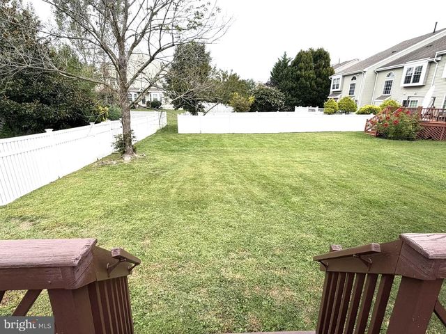 40 HEARTHSTONE LN, Marlton, NJ 08053