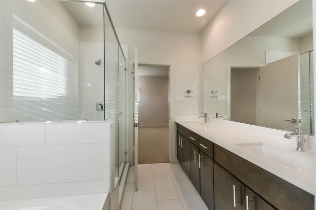 3206 N Macgregor Way A, Houston, TX 77004