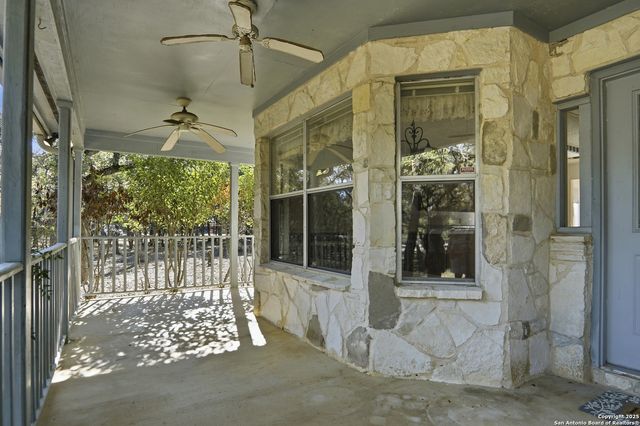 261 Fawn Ln, Spring Branch, TX 78070