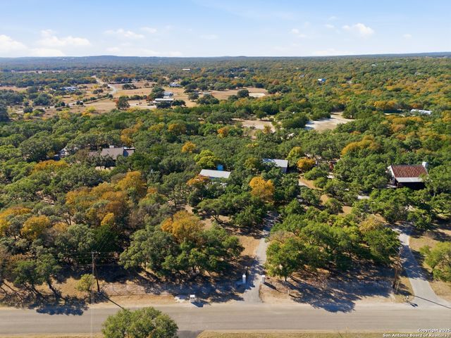 261 Fawn Ln, Spring Branch, TX 78070