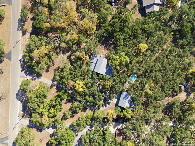 261 Fawn Ln, Spring Branch, TX 78070