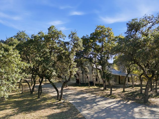 261 Fawn Ln, Spring Branch, TX 78070