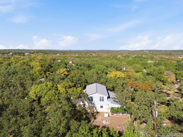 261 Fawn Ln, Spring Branch, TX 78070