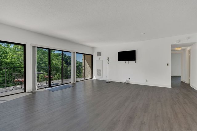 6666 Brookmont Ter Apt 307, Nashville, TN 37205