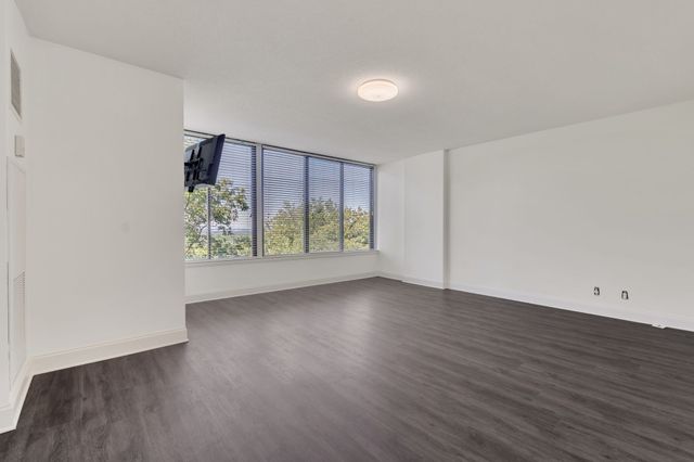 6666 Brookmont Ter Apt 307, Nashville, TN 37205