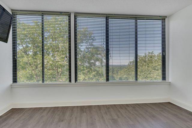 6666 Brookmont Ter Apt 307, Nashville, TN 37205