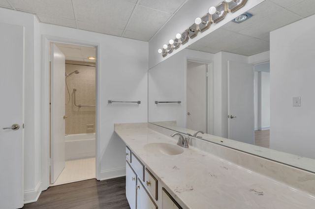 6666 Brookmont Ter Apt 307, Nashville, TN 37205