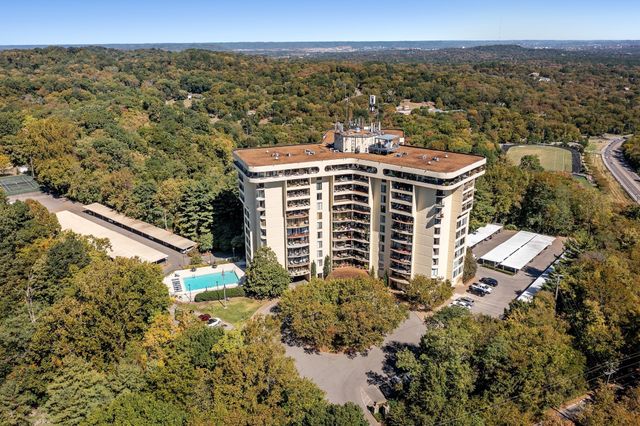 6666 Brookmont Ter Apt 307, Nashville, TN 37205