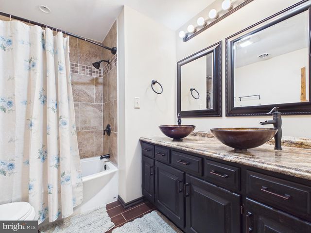 6105 EYSTER AVE, Spring Grove, PA 17362