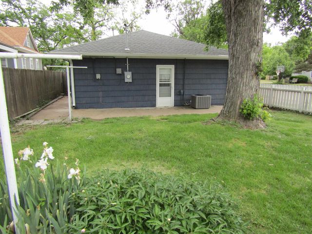 500 W Beloit Ave., Salina, KS 67401