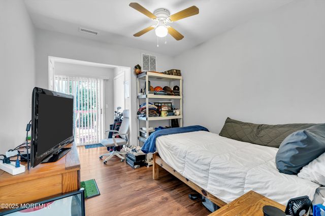 226 Chaucer Court, Old Bridge, NJ 08857