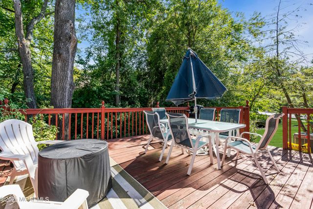 226 Chaucer Court, Old Bridge, NJ 08857