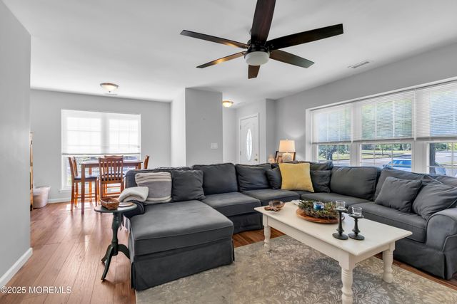 226 Chaucer Court, Old Bridge, NJ 08857