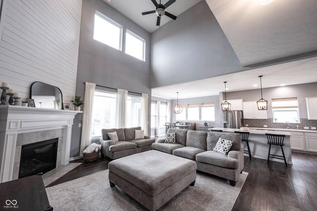 10972 Cliffside Drive, Fortville, IN 46040
