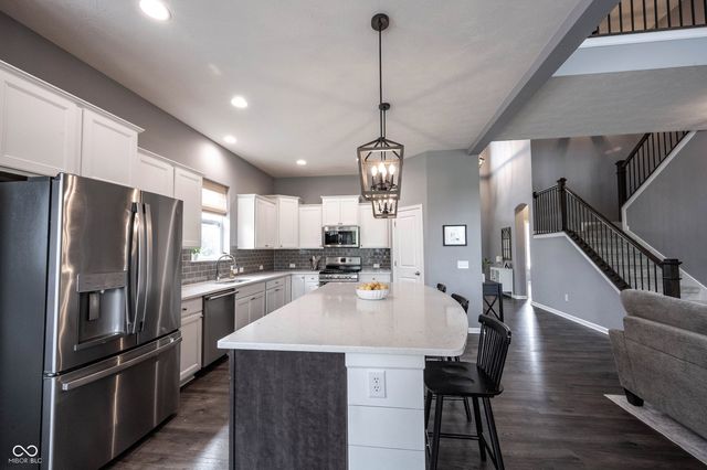 10972 Cliffside Drive, Fortville, IN 46040