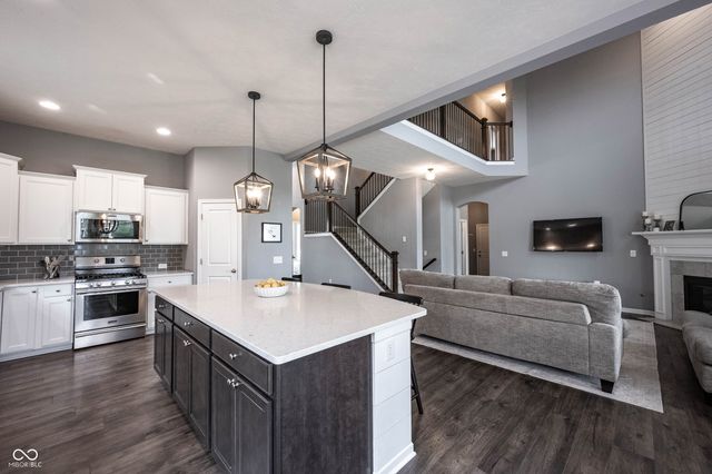 10972 Cliffside Drive, Fortville, IN 46040