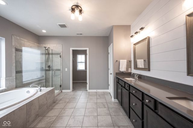 10972 Cliffside Drive, Fortville, IN 46040