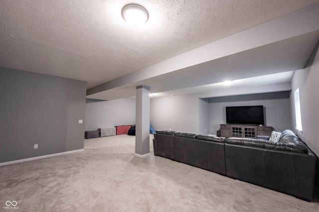 10972 Cliffside Drive, Fortville, IN 46040