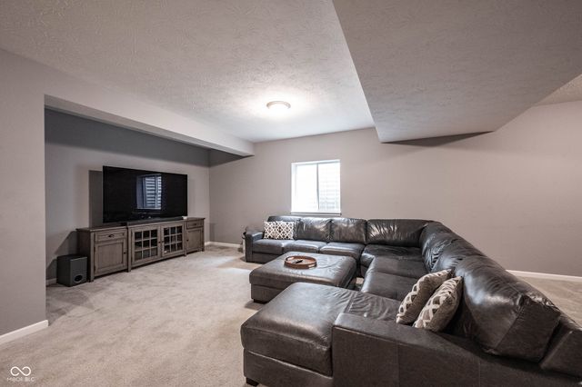 10972 Cliffside Drive, Fortville, IN 46040
